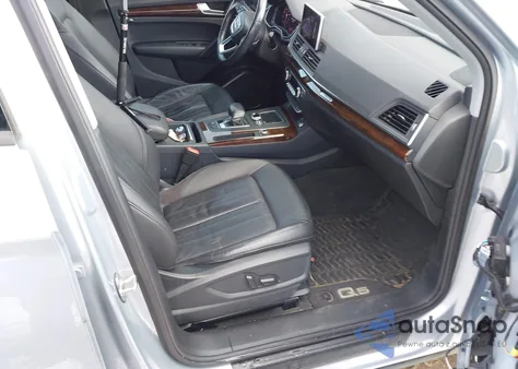 2018 Audi Q5 2.0T Premium/2.0T Tech Premium z USA, uszkodzony, nr VIN WA1ANAFY4J2200114